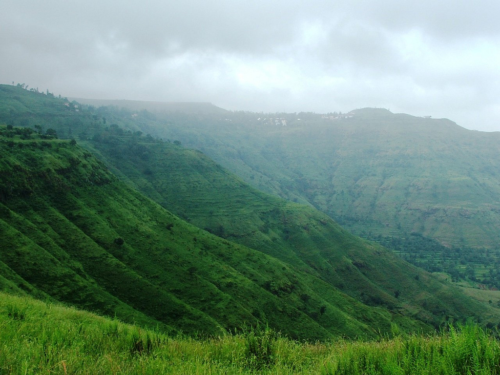 pachgani hill station
