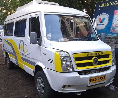 13 seater traveller